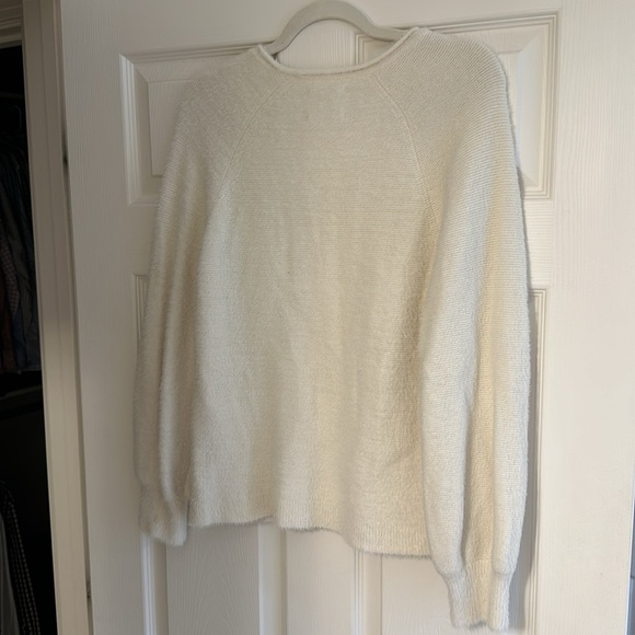 Abercrombie and Fitch Soft AF Sweater in Cream - Picture 5 of 5